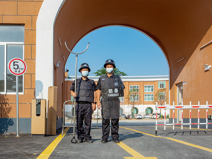 学校门卫