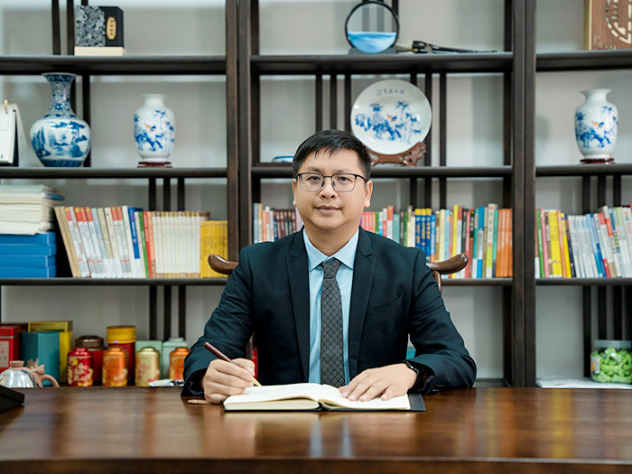 赵荣现（副校长）